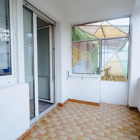 Metternich Apartment, Perfekt Fuer 4 * Κόμπλεντς